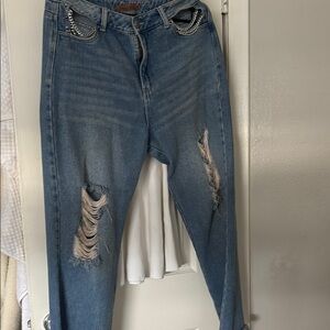 Distressed Blue Jeans with Chain Detail